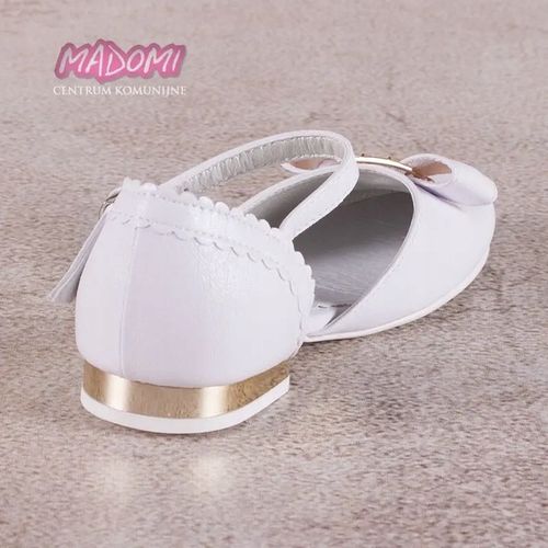 Polskie buty komunijne dla dziewczynki białe obuwie do komunii OM672-39 na Arena.pl