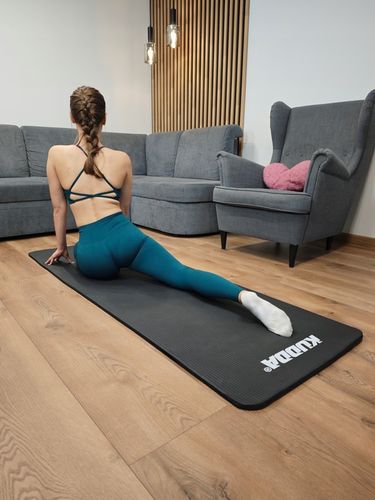 Mata do ćwiczeń jogi gimnastyczna karimata gruba czarna 1,5CM / 15MM NBR na Arena.pl