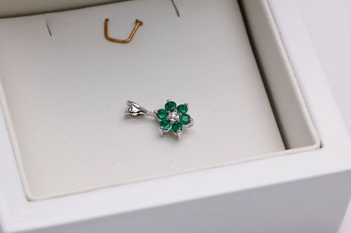 Złoty wisiorek WBD0954 - Diament na Arena.pl