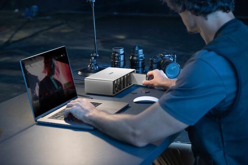 Stacja dokująca Lexar Workflow Thunderbolt4, 6 gniazd modułowych na Arena.pl