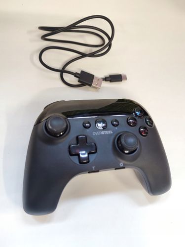 Pad bezprzewodowy OVERSTEEL 13 na Arena.pl