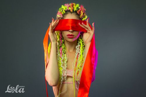 tape party hard wink red na Arena.pl