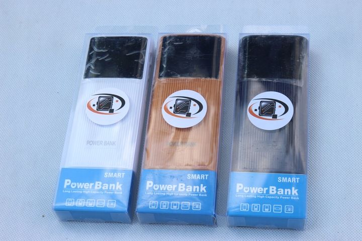 VIP SOLIDNY Mocny Power bank 50000mAh Wyświetlacz 3xUSB Latarka KOLORY zdjęcie 11