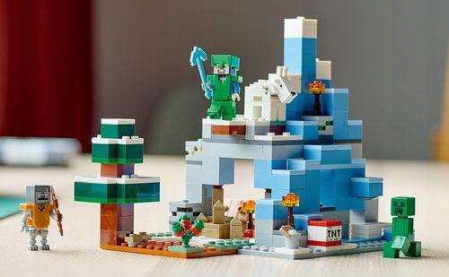 LEGO Minecraft 21243 Ośnieżone szczyty na Arena.pl