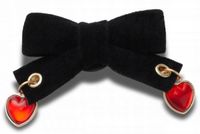 Przypinka Crocs Jibbitz Pin Do Butów Heart Dangle Bow