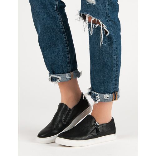 Czarne Slipony r.40 na Arena.pl