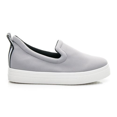 Slipony r.40 na Arena.pl