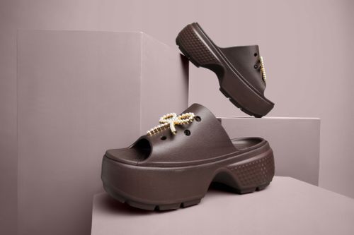 Damskie Buty Klapki Platforma Crocs Stomp 209346 Slide 38-39 na Arena.pl