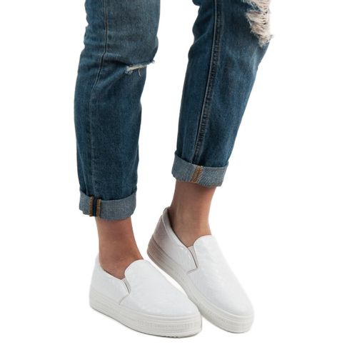 Białe Wsuwane Trampki r.40 na Arena.pl