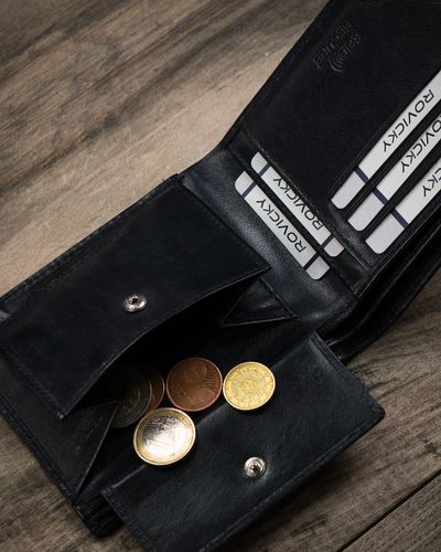 skórzany portfel męski ze zdobionym frontem — buffalo wild na Arena.pl