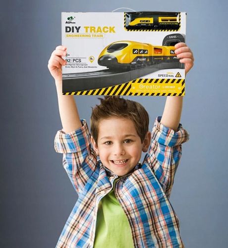 KOLEJKA ELEKTRYCZNA TORY POJAZDY MOSTY DOMKI POCIĄG WAGONY 92 elementów na Arena.pl