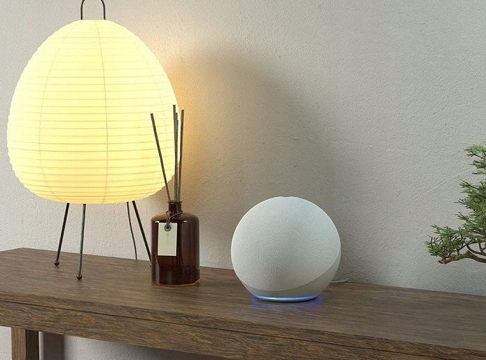 Głośnik inteligentny Amazon Echo Dot 4 biały zdjęcie 7