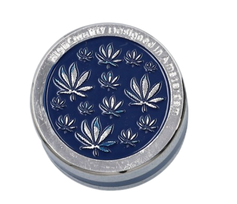 Młynek do Tytoniu Ziół Suszu Grinder Srebrno-Niebieski z Listkami Marihuany na Arena.pl