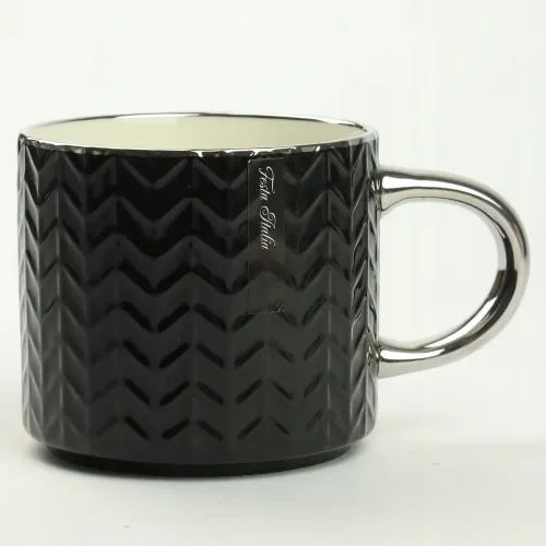 KUBEK PORCELANOWY DO KAWY HERBATY WZÓR SWETEREK 470ML ZE SREBRNYM UCHEM na Arena.pl