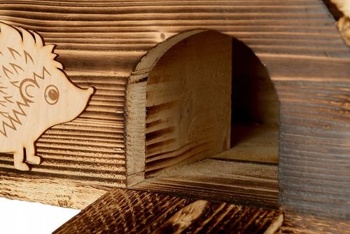 DREWNIANY domek dom dla JEŻA jeży budka legowisko PRODUCENT na Arena.pl