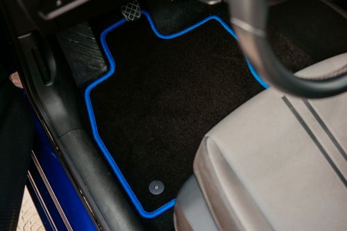 Dywaniki welurowe CARLUX-BLUE do Mitsubishi Eclipse Cross 2017- na Arena.pl