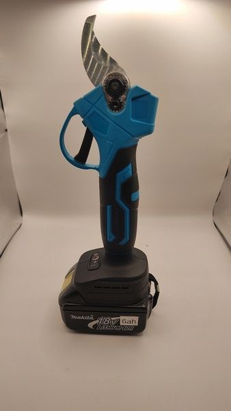 Sekator do akumulatorów Makita nożyce do przycinan zdjęcie 1