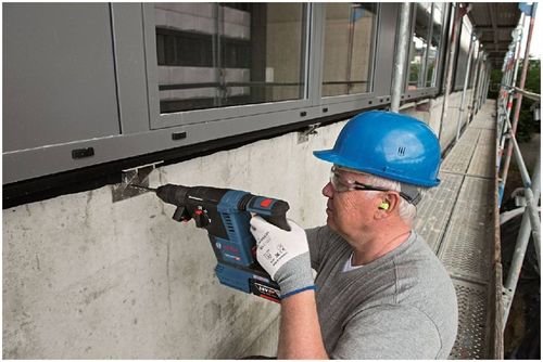 AKUMULATOROWY MŁOT GBH 18V-26 BOSCH 2x6,0Ah na Arena.pl