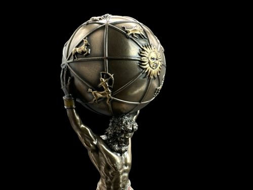 Figurka Rzeźba Statuetka GRECKI TYTAN ATLAS TRZYMAJĄCY ZIEMIĘ WU78109A4 na Arena.pl