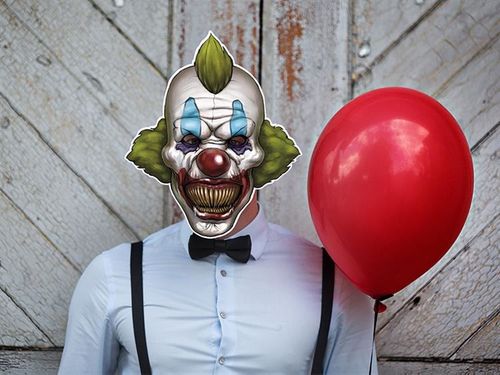 Maska na Halloween, Klaun na Arena.pl