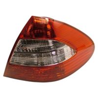 LAMPA TYLNA PRAWA MERCEDES E W211 2002 2003 2004 2005 2006 2007 2008