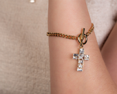 bransoletka z krzyżem zdobionym kryształkami preciosa z kolekcji heavenly