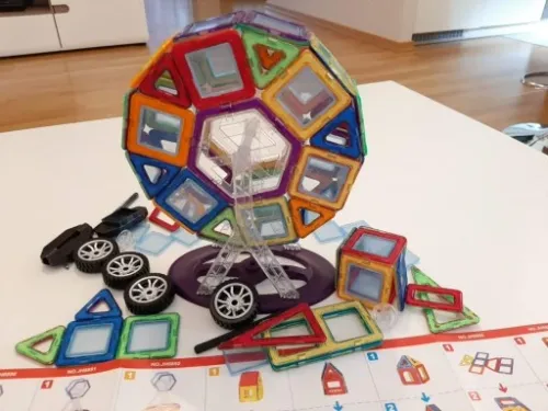 KLOCKI MAGNETYCZNE KONSTRUKCYJNE DUŻE PANELE 3D na Arena.pl