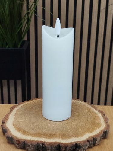 ŚWIECA WOSKOWA LED ŚWIECZKA NA BATERIE OZDOBA Z EFEKTEM PŁOMIENIA 15 CM na Arena.pl