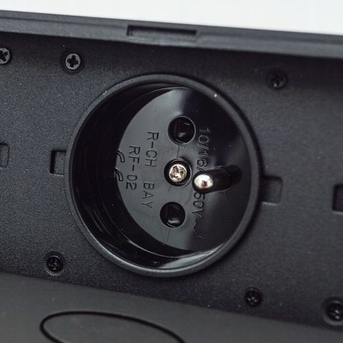 GNIAZDO CHOWANE W BLAT NABLATOWE + 2 USB GNIAZDKO na Arena.pl