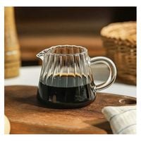 mleczarka ,pojemnik z falowanymi ściankami ryflowana 150ml 1szt szk98