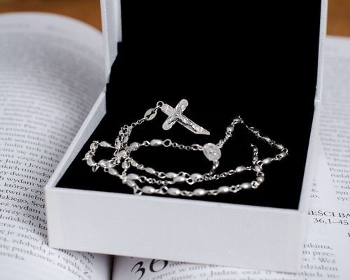 Różaniec ze srebra próby 925 RT-28 na Arena.pl