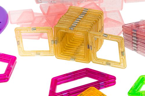 KLOCKI MAGNETYCZNE KUFEREK 112 EL. NR:6522 na Arena.pl