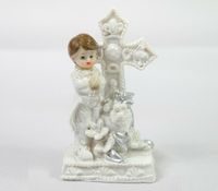 figurka komunijna chłopiec  10 x 6,5 cm    4413