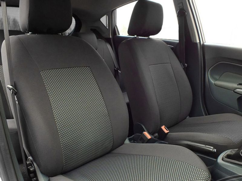 DACIA DUSTER LOGAN SANDERO DOKKER POKROWCE PRZODY zdjęcie 4