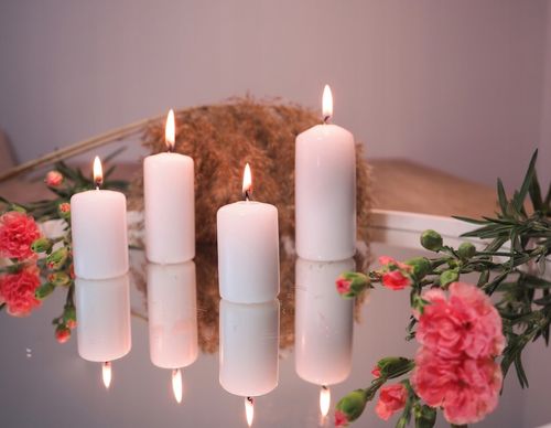 ŚWIECA ŚWIECZKI ZESTAW ŚWIEC BRYŁOWE BIAŁE 10CM KOMUNIA ŚWIECZKA 24X ŚWIECE na Arena.pl