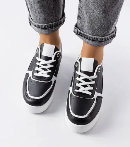 Czarne sneakersy na platformie Tooele 37 na Arena.pl