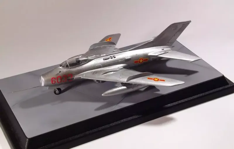 Jian Ji-6(I), C-60, 1:72 zdjęcie 4