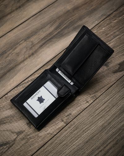 kompaktowy, pojemny portfel męski - cavaldi na Arena.pl