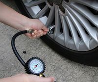 PISTOLET DO POMPOWANIA KÓŁ OPON PNEUMATYCZNY Z MANOMETREM KOMPRESORA POMPKA