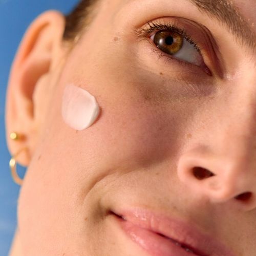 NIVEA LUMINOUS630 PRZECIW PRZEBARWIENOM Krem na dzień SPF 50, 40 ml na Arena.pl