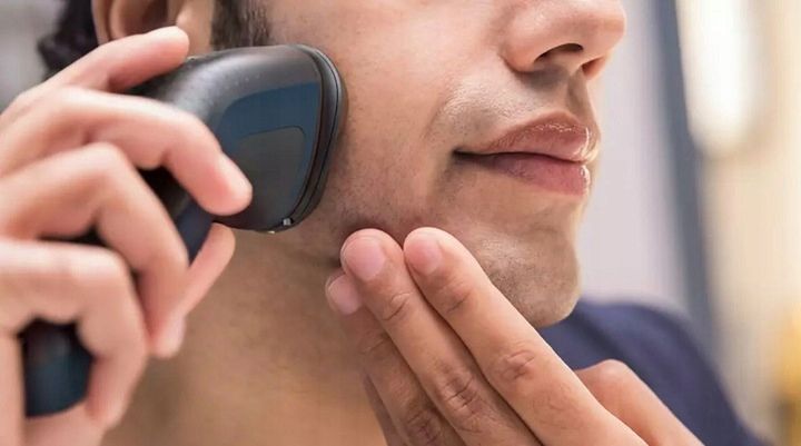 BEZPRZEWODOWA GOLARKA MĘSKA DO ZAROSTU twarzy PHILIPS Maszynka Flex IPX7 zdjęcie 10