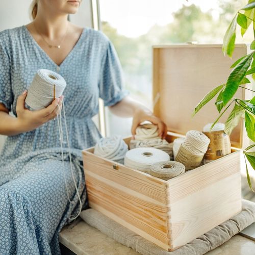 Pudełko drewniane z zamkiem z wiekiem na prezent przechowywania na Arena.pl