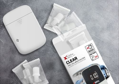 Xblitz XCLEAR alkomat elektrochemiczny + 5 USTNIKÓW na Arena.pl
