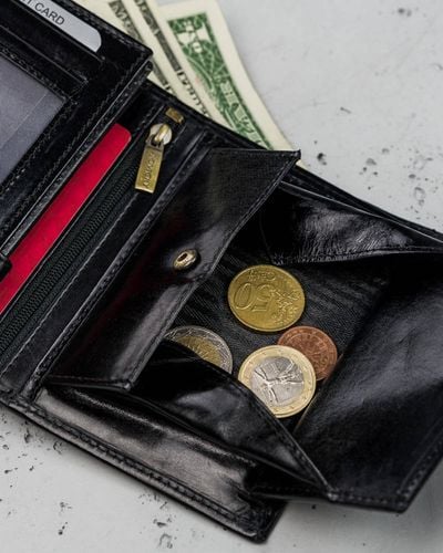 duży portfel męski ze skóry naturalnej zamykany na zatrzask - rovicky na Arena.pl