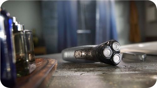 ELEKTRYCZNA GOLARKA PHILIPS MASZYNKA DO GOLENIA BEZPRZEWODOWA DO BRODY na Arena.pl