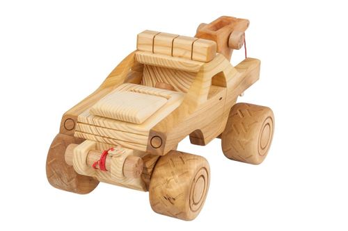 Duży, drewniany samochód "Monster Truck" na Arena.pl