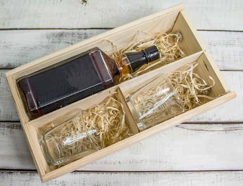 PUDEŁKO NA ALKOHOL PODZIĘKOWANIE DLA ŚWIADKOWEJ ŚWIADKA GRAWER PREZENT na Arena.pl