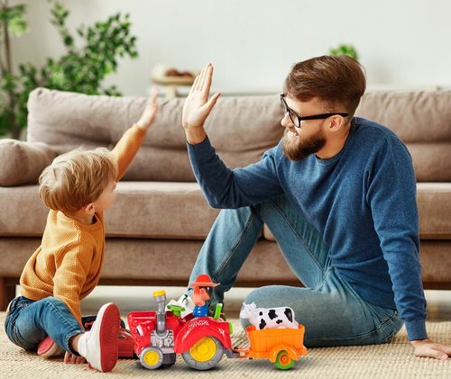 TRAKTOR TRAKTOREK FARMERA Z PRZYCZEPKĄ INTERAKTYWNY JEŹDZI ŚPIEWA KRÓWKA na Arena.pl