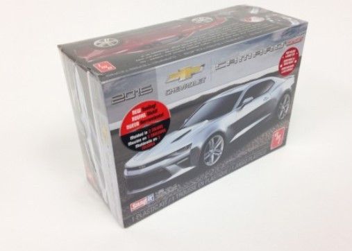 Model plastikowy - Samochód 2016 Chevy Camaro SS Snap Kit - AMT zdjęcie 4