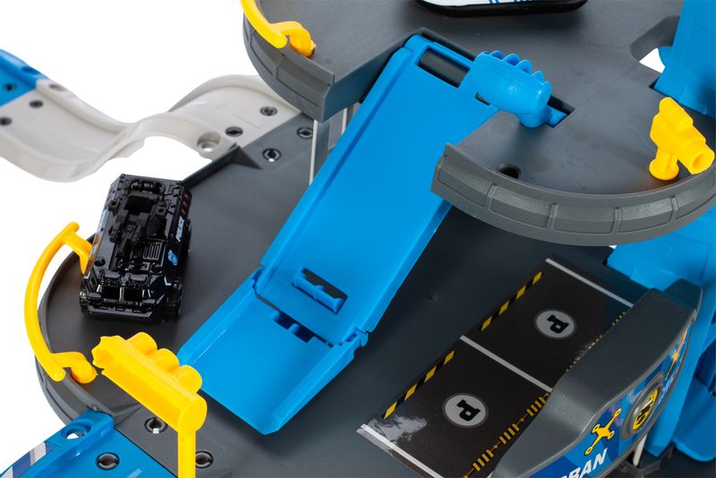 Parking Policyjny z Helikopterem zdjęcie 12